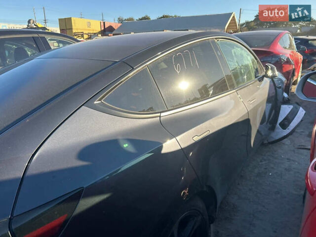 Серый Тесла Model Y, объемом двигателя 0 л и пробегом 1 тыс. км за 35000 $, фото 2 на Automoto.ua