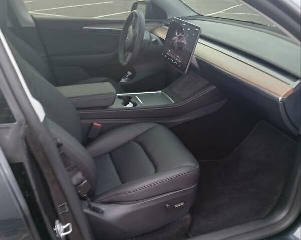 Сірий Тесла Model Y, об'ємом двигуна 0 л та пробігом 8 тис. км за 34700 $, фото 33 на Automoto.ua