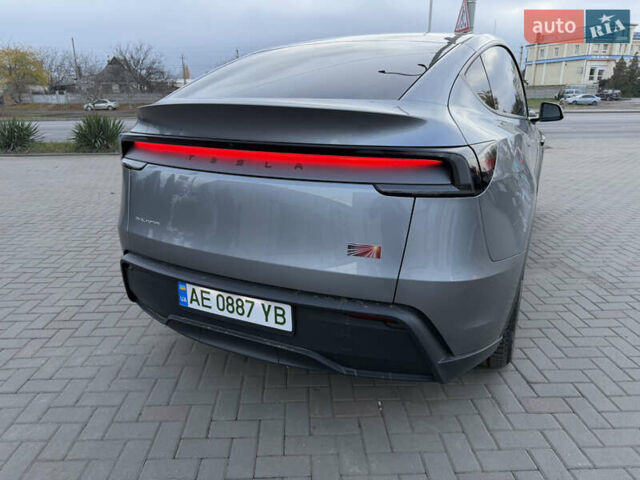 Серый Тесла Model Y, объемом двигателя 0 л и пробегом 4 тыс. км за 54000 $, фото 7 на Automoto.ua