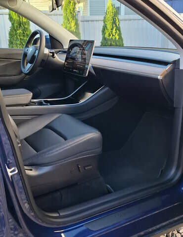 Синий Тесла Model Y, объемом двигателя 0 л и пробегом 73 тыс. км за 21000 $, фото 16 на Automoto.ua