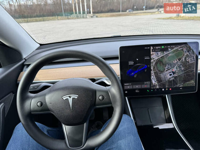 Синий Тесла Model Y, объемом двигателя 0 л и пробегом 83 тыс. км за 23800 $, фото 35 на Automoto.ua