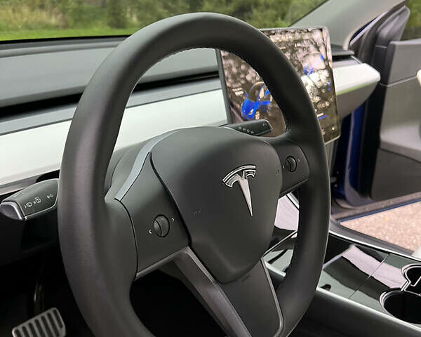 Синий Тесла Model Y, объемом двигателя 0 л и пробегом 32 тыс. км за 58000 $, фото 28 на Automoto.ua