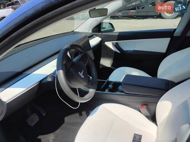 Синий Тесла Model Y, объемом двигателя 0 л и пробегом 136 тыс. км за 18100 $, фото 17 на Automoto.ua