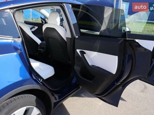 Синий Тесла Model Y, объемом двигателя 0 л и пробегом 70 тыс. км за 25500 $, фото 33 на Automoto.ua