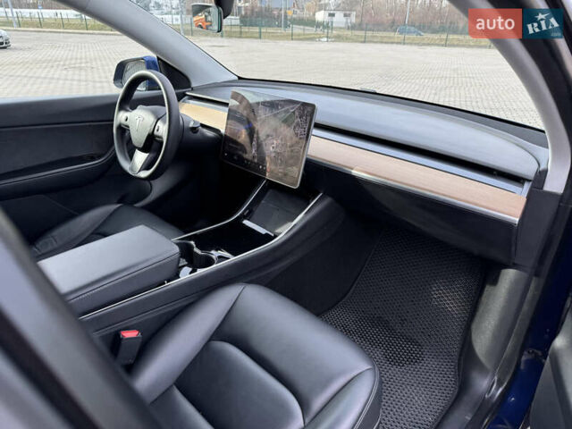 Синий Тесла Model Y, объемом двигателя 0 л и пробегом 83 тыс. км за 23800 $, фото 29 на Automoto.ua
