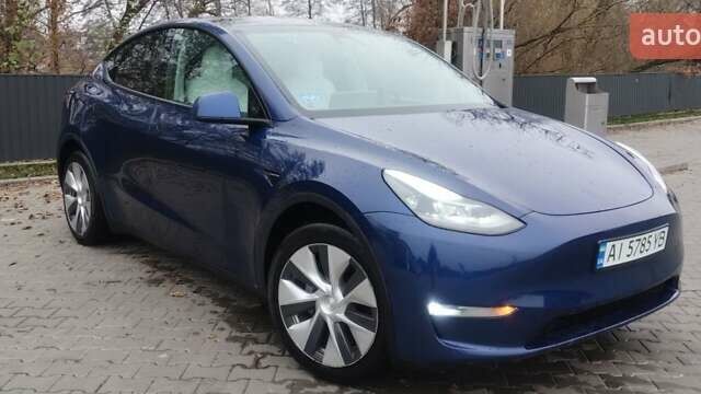 Синий Тесла Model Y, объемом двигателя 0 л и пробегом 261 тыс. км за 19600 $, фото 11 на Automoto.ua