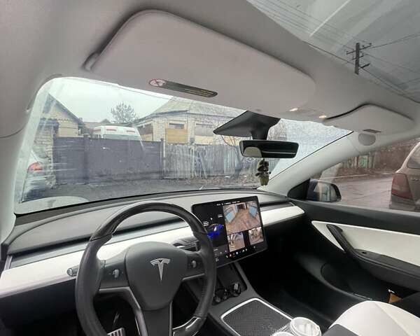 Синий Тесла Model Y, объемом двигателя 0 л и пробегом 69 тыс. км за 29999 $, фото 5 на Automoto.ua