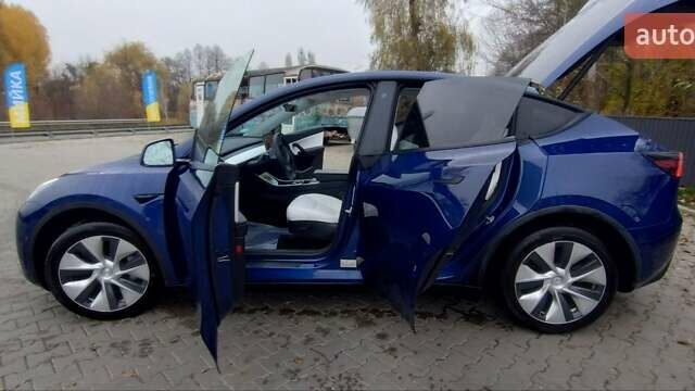 Синий Тесла Model Y, объемом двигателя 0 л и пробегом 261 тыс. км за 19600 $, фото 39 на Automoto.ua
