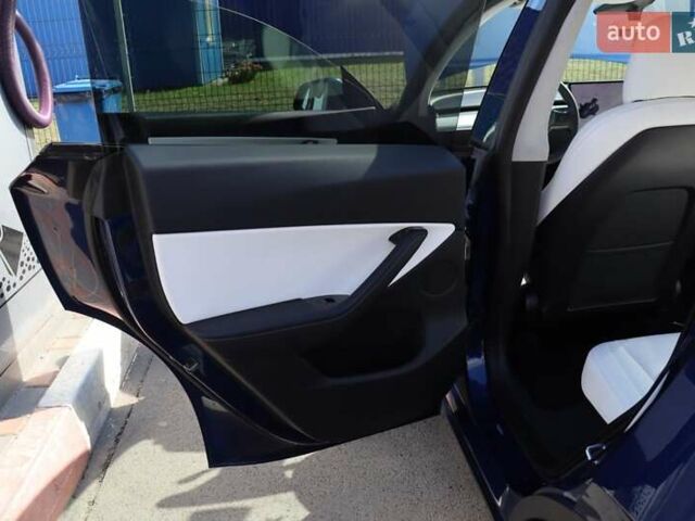 Синий Тесла Model Y, объемом двигателя 0 л и пробегом 70 тыс. км за 25500 $, фото 35 на Automoto.ua