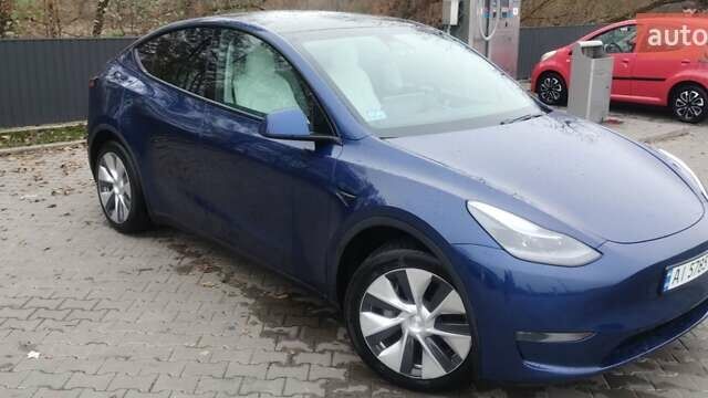 Синий Тесла Model Y, объемом двигателя 0 л и пробегом 261 тыс. км за 19600 $, фото 17 на Automoto.ua