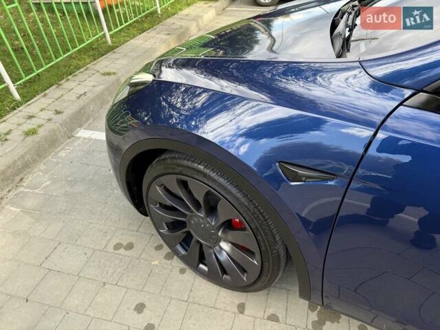 Синий Тесла Model Y, объемом двигателя 0 л и пробегом 86 тыс. км за 25900 $, фото 58 на Automoto.ua
