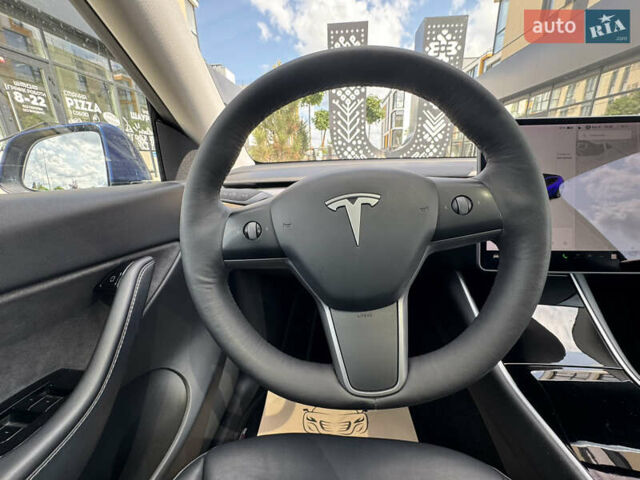 Синий Тесла Model Y, объемом двигателя 0 л и пробегом 83 тыс. км за 24999 $, фото 14 на Automoto.ua