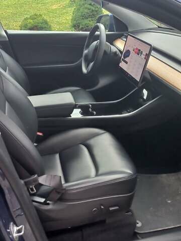 Синий Тесла Model Y, объемом двигателя 0 л и пробегом 74 тыс. км за 26500 $, фото 13 на Automoto.ua