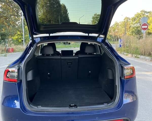 Синий Тесла Model Y, объемом двигателя 0 л и пробегом 68 тыс. км за 25000 $, фото 16 на Automoto.ua