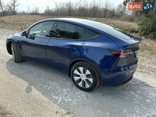 Синий Тесла Model Y, объемом двигателя 0 л и пробегом 35 тыс. км за 27999 $, фото 3 на Automoto.ua