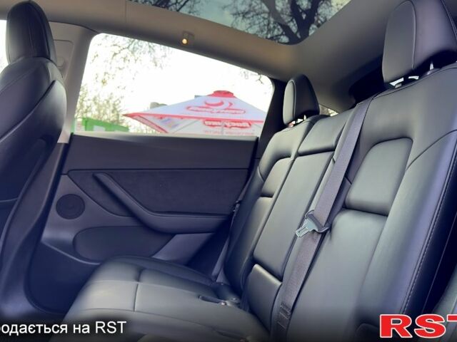 Синій Тесла Model Y, об'ємом двигуна 0 л та пробігом 59 тис. км за 23500 $, фото 9 на Automoto.ua