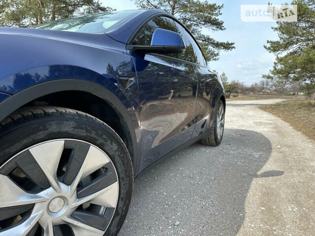 Синий Тесла Model Y, объемом двигателя 0 л и пробегом 35 тыс. км за 38499 $, фото 13 на Automoto.ua