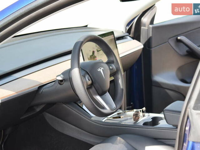 Синий Тесла Model Y, объемом двигателя 0 л и пробегом 81 тыс. км за 25499 $, фото 30 на Automoto.ua