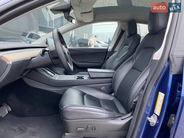 Синій Тесла Model Y, об'ємом двигуна 0 л та пробігом 91 тис. км за 25990 $, фото 9 на Automoto.ua