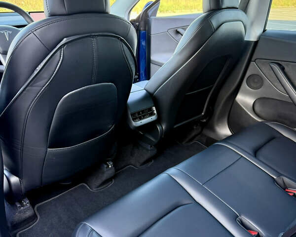 Синий Тесла Model Y, объемом двигателя 0 л и пробегом 48 тыс. км за 27500 $, фото 16 на Automoto.ua