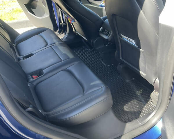 Синий Тесла Model Y, объемом двигателя 0 л и пробегом 127 тыс. км за 24700 $, фото 9 на Automoto.ua