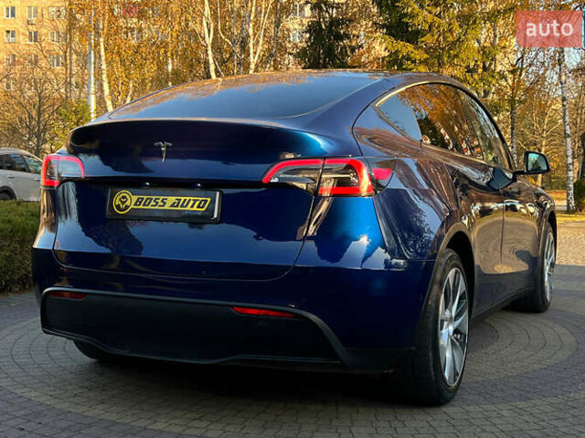 Синий Тесла Model Y, объемом двигателя 0 л и пробегом 72 тыс. км за 25750 $, фото 6 на Automoto.ua
