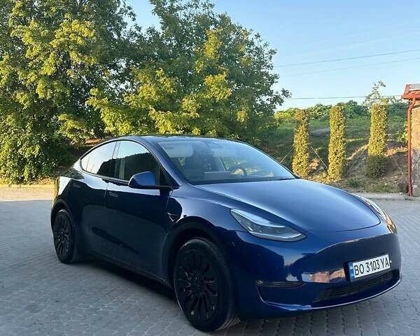 Синий Тесла Model Y, объемом двигателя 0 л и пробегом 46 тыс. км за 31700 $, фото 2 на Automoto.ua