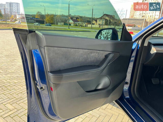 Синий Тесла Model Y, объемом двигателя 0 л и пробегом 35 тыс. км за 30100 $, фото 22 на Automoto.ua