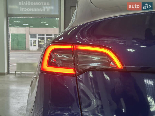 Синий Тесла Model Y, объемом двигателя 0 л и пробегом 122 тыс. км за 27500 $, фото 11 на Automoto.ua