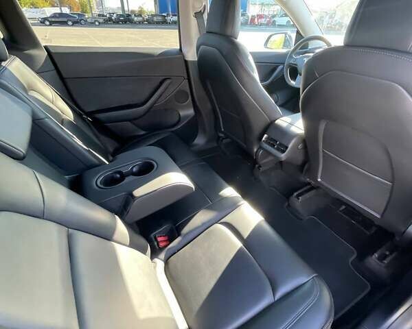Синий Тесла Model Y, объемом двигателя 0 л и пробегом 45 тыс. км за 26500 $, фото 12 на Automoto.ua