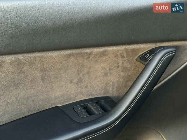 Синий Тесла Model Y, объемом двигателя 0 л и пробегом 155 тыс. км за 22500 $, фото 41 на Automoto.ua