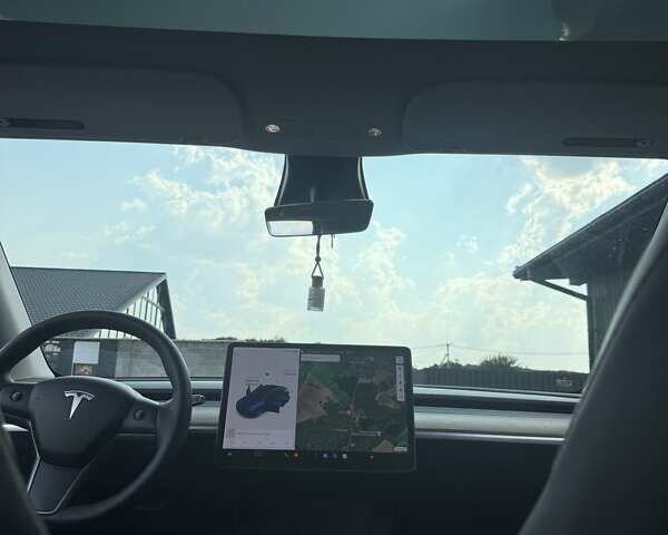 Синий Тесла Model Y, объемом двигателя 0 л и пробегом 160 тыс. км за 24999 $, фото 16 на Automoto.ua