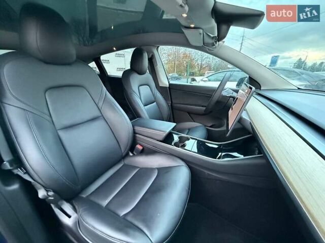 Тесла Model Y 2021 у Луцьку на Automoto.ua Синій Тесла Model Y, об'ємом двигуна 0 л та пробігом 145 тис. км за 18900 $, фото 22 на Automoto.ua