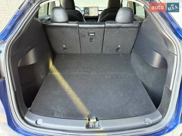 Синий Тесла Model Y, объемом двигателя 0 л и пробегом 160 тыс. км за 19000 $, фото 8 на Automoto.ua