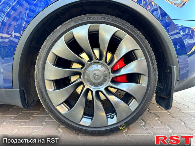Синий Тесла Model Y, объемом двигателя 0.38 л и пробегом 70 тыс. км за 22000 $, фото 8 на Automoto.ua