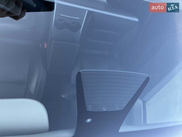 Синий Тесла Model Y, объемом двигателя 0 л и пробегом 68 тыс. км за 25000 $, фото 13 на Automoto.ua