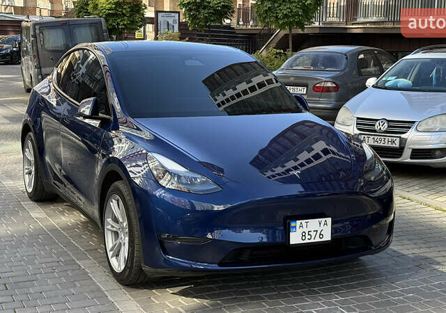 Синий Тесла Model Y, объемом двигателя 0 л и пробегом 155 тыс. км за 22500 $, фото 1 на Automoto.ua