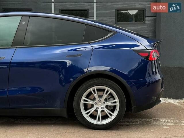 Синий Тесла Model Y, объемом двигателя 0 л и пробегом 66 тыс. км за 25500 $, фото 6 на Automoto.ua