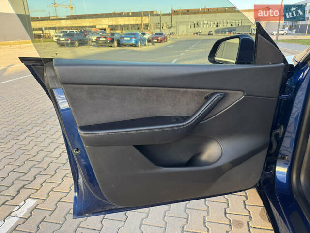 Синий Тесла Model Y, объемом двигателя 0 л и пробегом 155 тыс. км за 22500 $, фото 35 на Automoto.ua