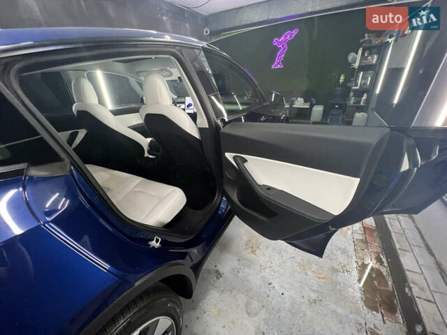 Синий Тесла Model Y, объемом двигателя 0 л и пробегом 126 тыс. км за 22500 $, фото 8 на Automoto.ua