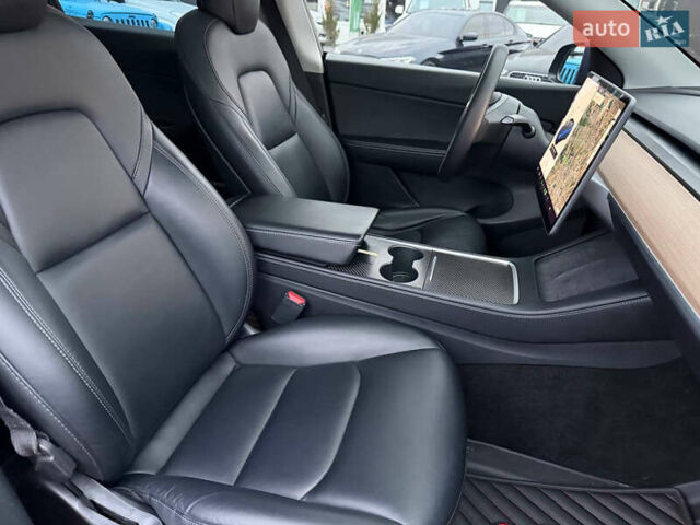 Синий Тесла Model Y, объемом двигателя 0 л и пробегом 114 тыс. км за 24800 $, фото 32 на Automoto.ua