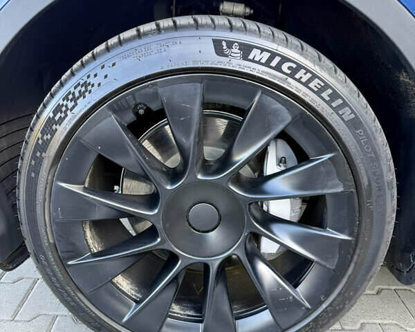 Синий Тесла Model Y, объемом двигателя 0 л и пробегом 48 тыс. км за 27500 $, фото 28 на Automoto.ua