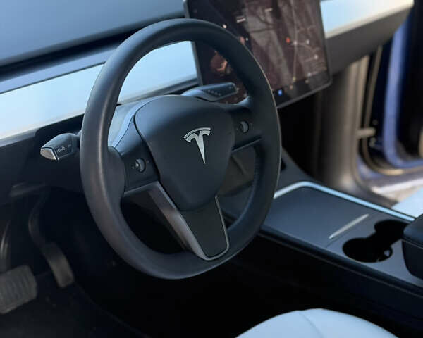 Синий Тесла Model Y, объемом двигателя 0 л и пробегом 97 тыс. км за 26500 $, фото 14 на Automoto.ua