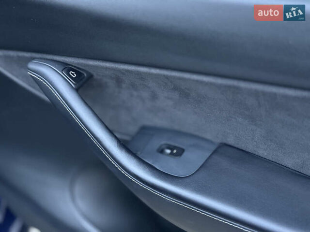 Тесла Model Y 2021 в Харькове на Automoto.ua Синий Тесла Model Y, объемом двигателя 0 л и пробегом 113 тыс. км за 21200 $, фото 46 на Automoto.ua