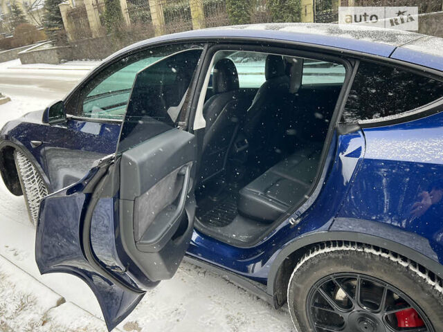 Синий Тесла Model Y, объемом двигателя 0 л и пробегом 66 тыс. км за 25000 $, фото 13 на Automoto.ua