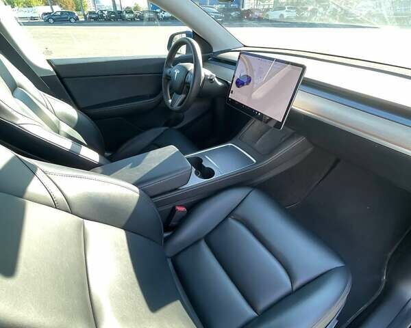 Синий Тесла Model Y, объемом двигателя 0 л и пробегом 45 тыс. км за 26500 $, фото 15 на Automoto.ua