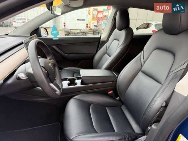 Синий Тесла Model Y, объемом двигателя 0 л и пробегом 150 тыс. км за 22000 $, фото 11 на Automoto.ua
