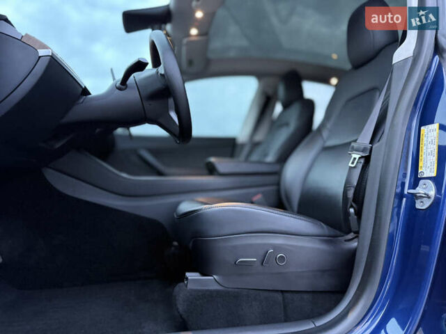Тесла Model Y 2021 в Харькове на Automoto.ua Синий Тесла Model Y, объемом двигателя 0 л и пробегом 113 тыс. км за 21200 $, фото 36 на Automoto.ua
