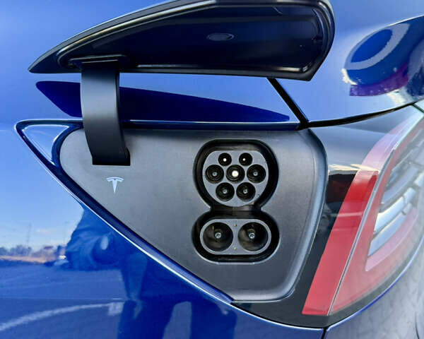 Синий Тесла Model Y, объемом двигателя 0 л и пробегом 48 тыс. км за 27500 $, фото 27 на Automoto.ua
