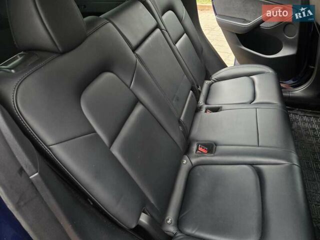 Синий Тесла Model Y, объемом двигателя 0 л и пробегом 99 тыс. км за 25500 $, фото 26 на Automoto.ua